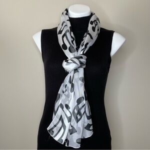Black and White Musical Note Scarf